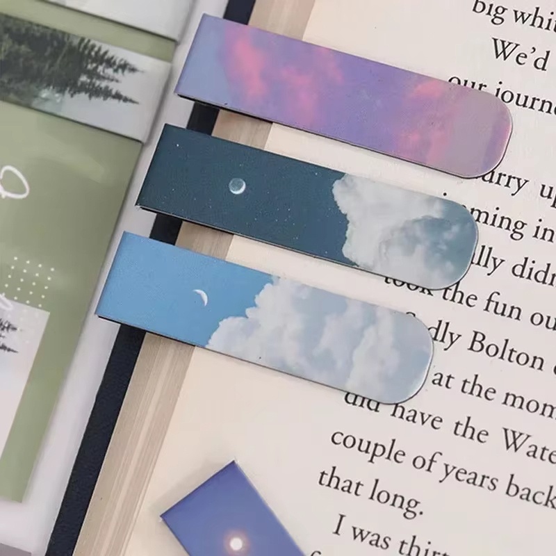 2pcs Fantasy Landscape Themed  - Bookmark Magnetic Clip reseña y precio