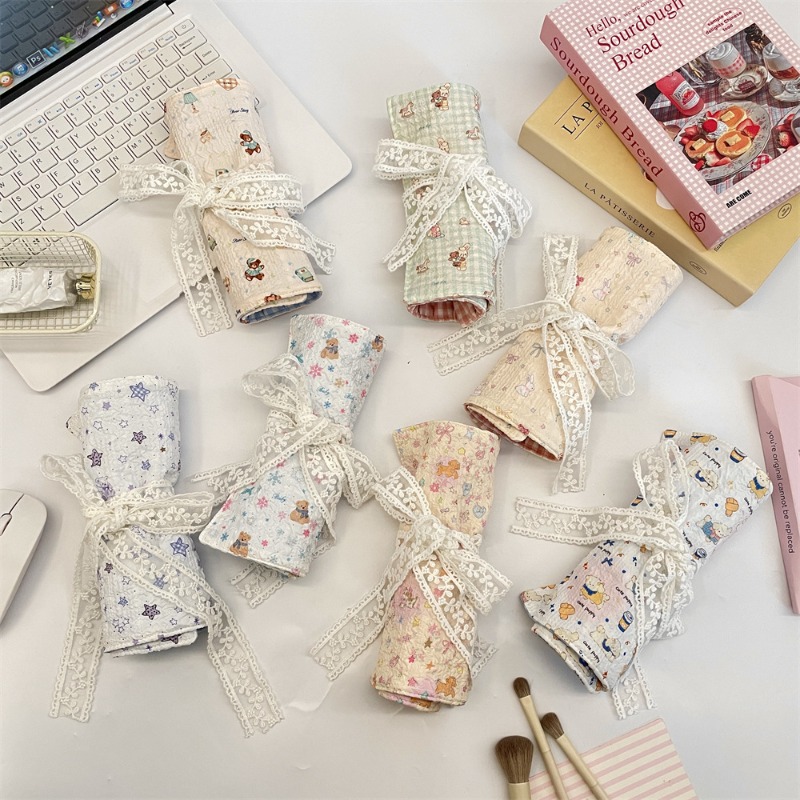 Cute Cartoon Embossed Pencil R - Pen Pouch Roll reseña y precio